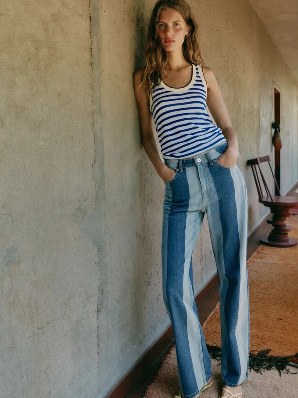Zara Mid Rise Straight